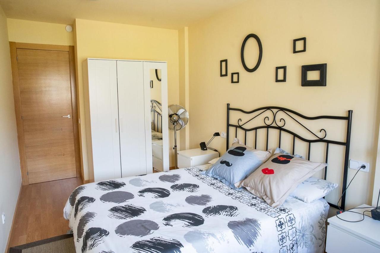 Apartaments Espai D'Ажер Экстерьер фото